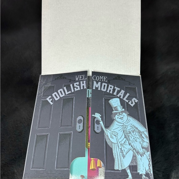 Disney Haunted Mansion Scentsy Warmer - Picture 4 of 11